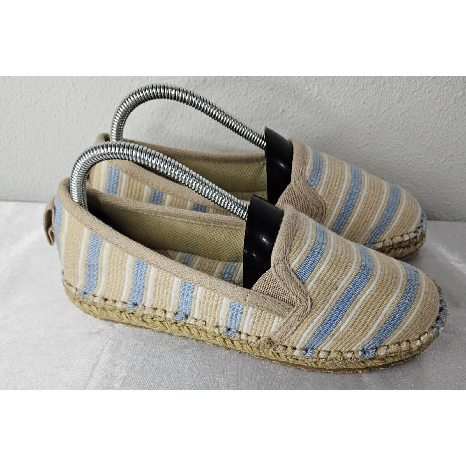 Acorn Espadrille Slippers Women’s Size 8 Beige Blue Striped Jute Sole Casual