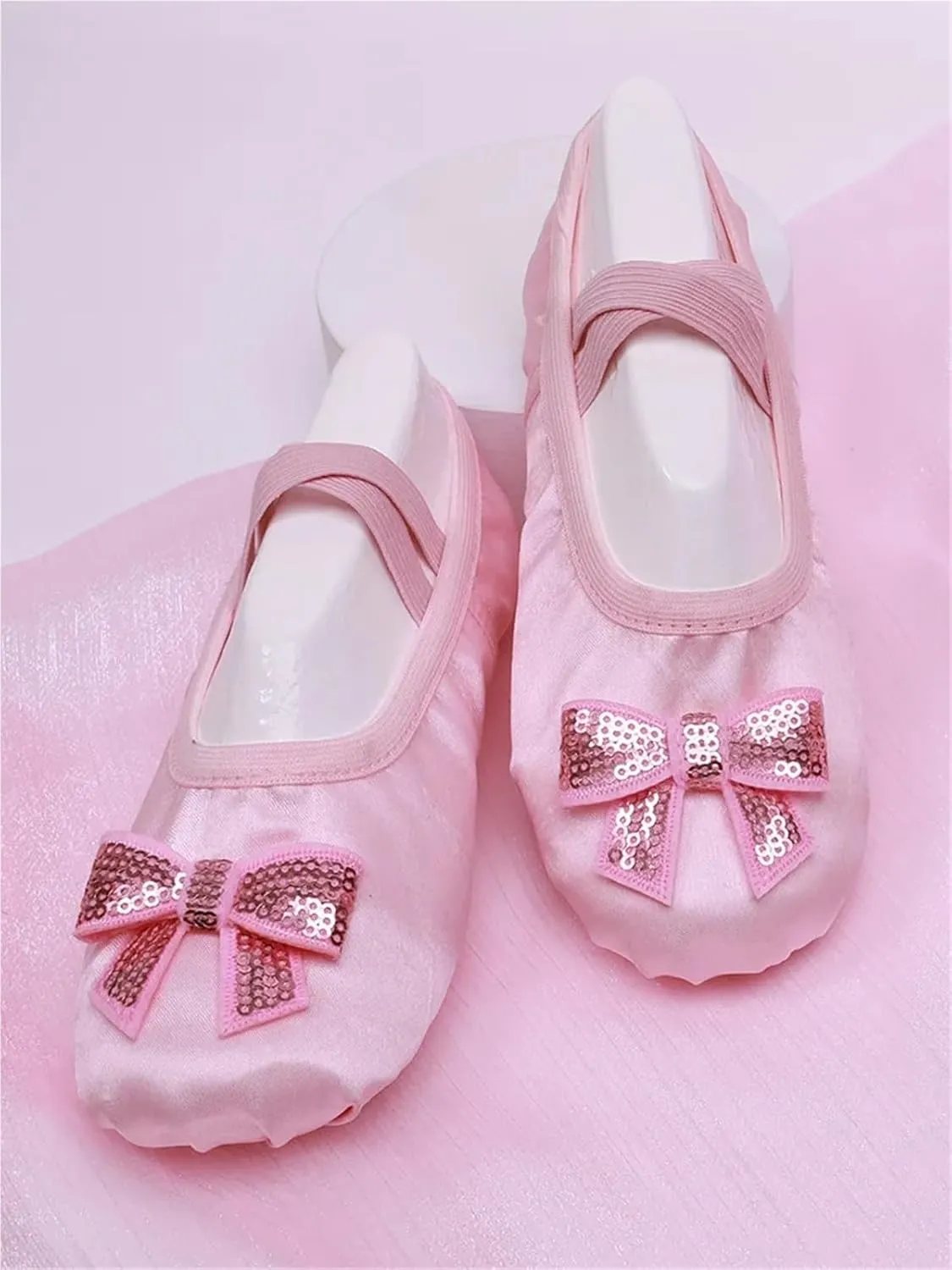 Ballet Shoes for Women Ballet Shoes for Girls Satin Soft Sole Dance Girls Kids Dance Slippers Female Solid Color Ballet Yoga Gym Dance Shoes(Lavender,24)