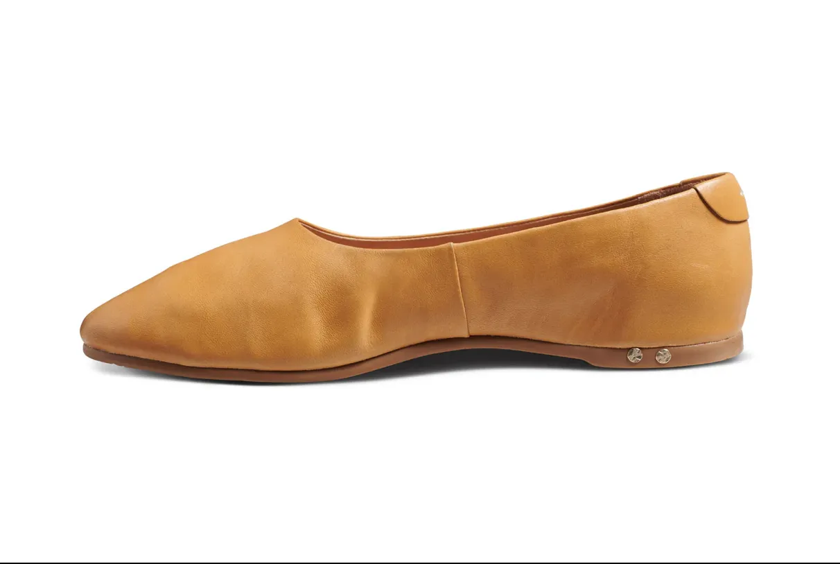 Beek: Swiftlet Ballet Flat