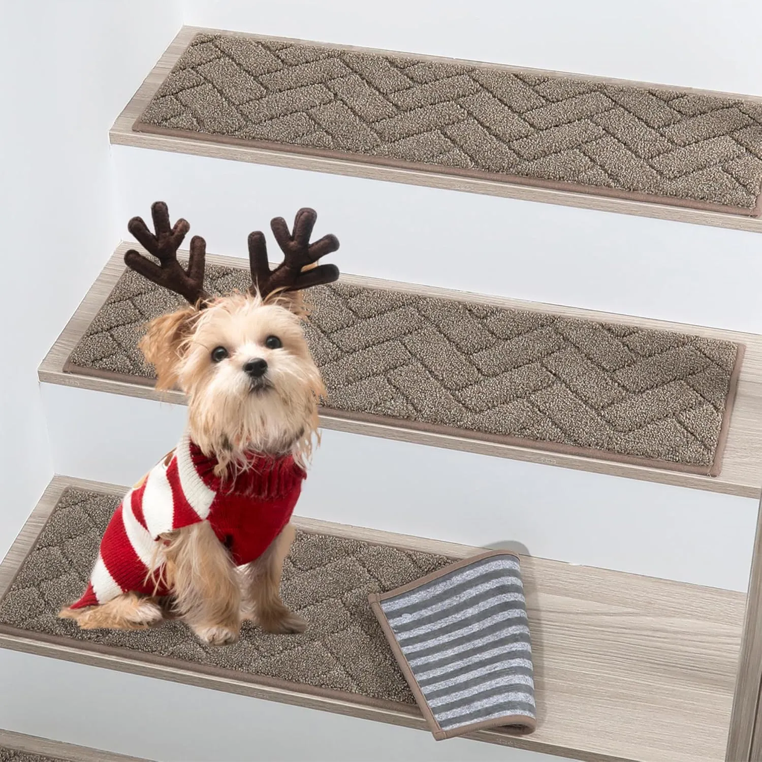 BEQHAUSE Stair Treads Non Slip Stair Runners Step Carpet Mat for Wooden Steps Indoor Machine Washable 28inX9in Edging Polyester Soft Stair Rugs for Kids Elders Pets with TPE Backing(Beige,4pcs)