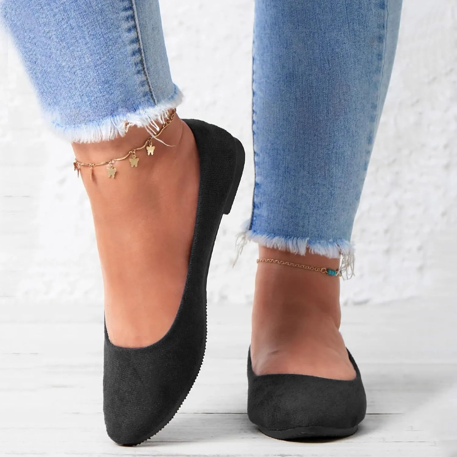 Black Flats for Women Dressy Pointed Toe Ballet Flats Comfortable Classic Flat Shoes for Women Faux Suede Walking Flats Shoes