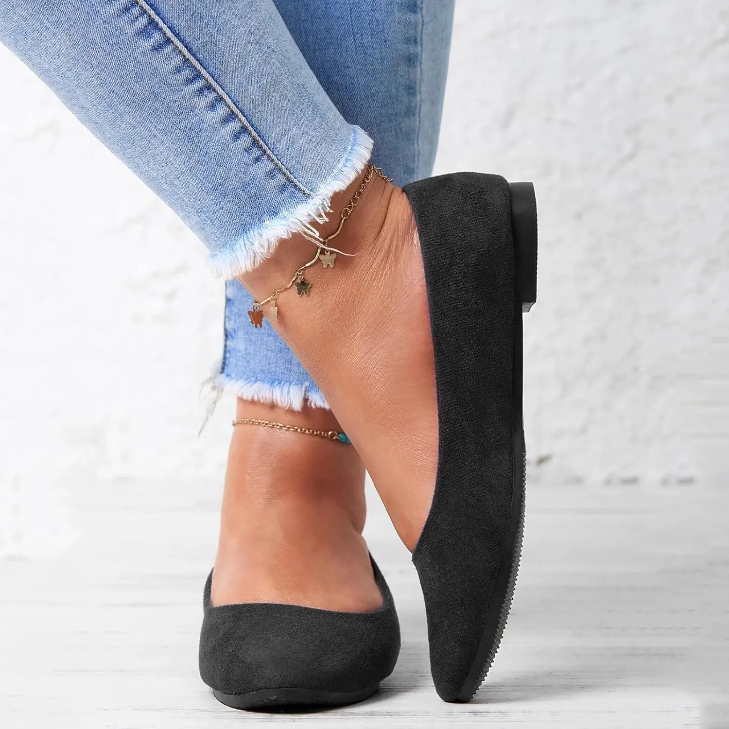 Black Flats for Women Dressy Pointed Toe Ballet Flats Comfortable Classic Flat Shoes for Women Faux Suede Walking Flats Shoes
