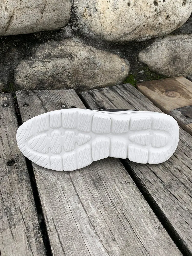 Breathable Mesh Flat Slip-on Sandals