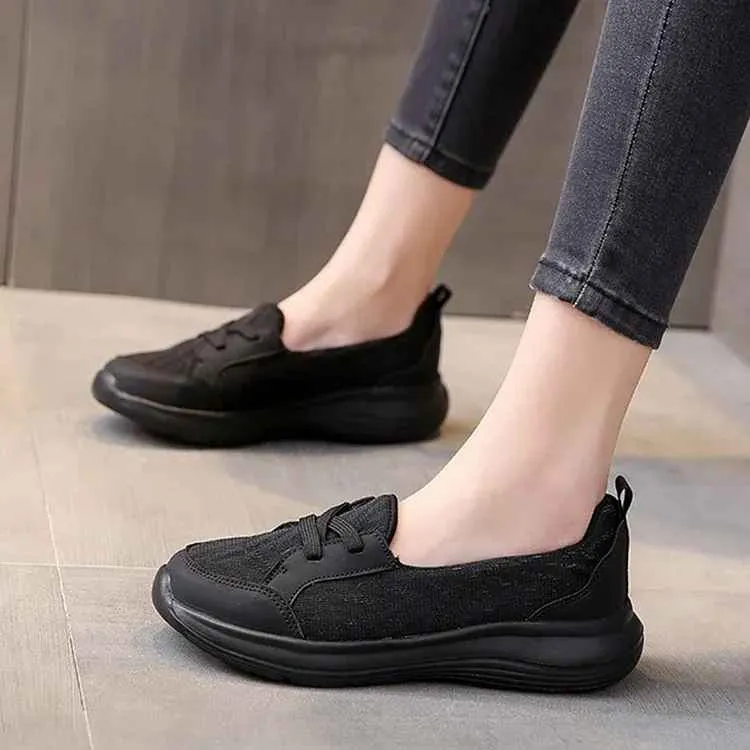 Breathable Slip-On Arch Support Shoes