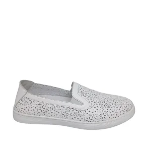 Cabello EG19 ~ White ~ Taupe ~ Pistachio ~ Slip on Leather
