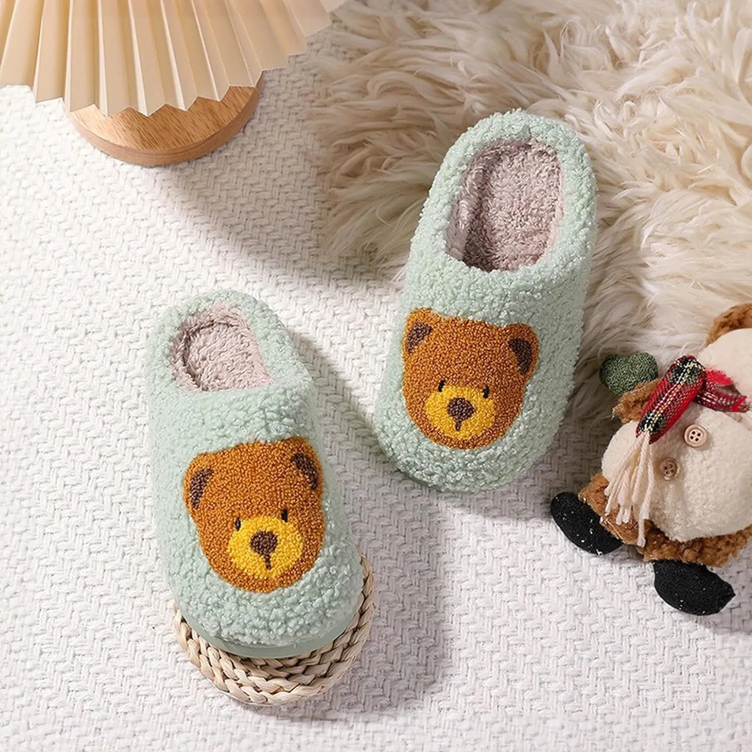 Christmas Slippers Reindeer Slippers for Women and Men Holiday Halloween Slippers Indoor Bedroom Fluffy Warm Fleece Slippers Winter Soft Cozy Home Non-Slip Soft Plush Slip-on Wool Lined House Shoes