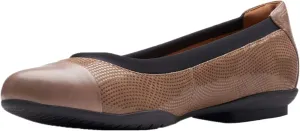 Clarks Women's Neenah Garden Ballet Flat