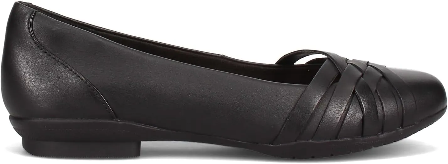 Clarks Women's Sara Clover Ballet Flat