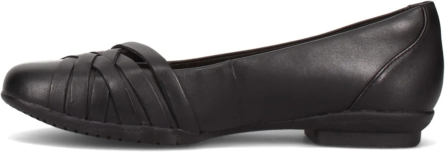 Clarks Women's Sara Clover Ballet Flat