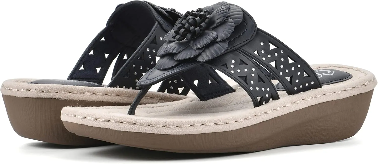 CLIFFS BY WHITE MOUNTAIN Women's Cynthia Wedge Sandal