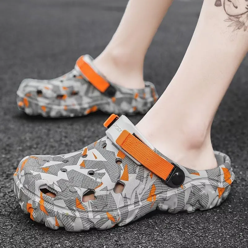 Clogs Mens Garden Shoes Summer Beach Slip Resistant Outdoor Sandals Slip-on Slippers with Adjustable Strap