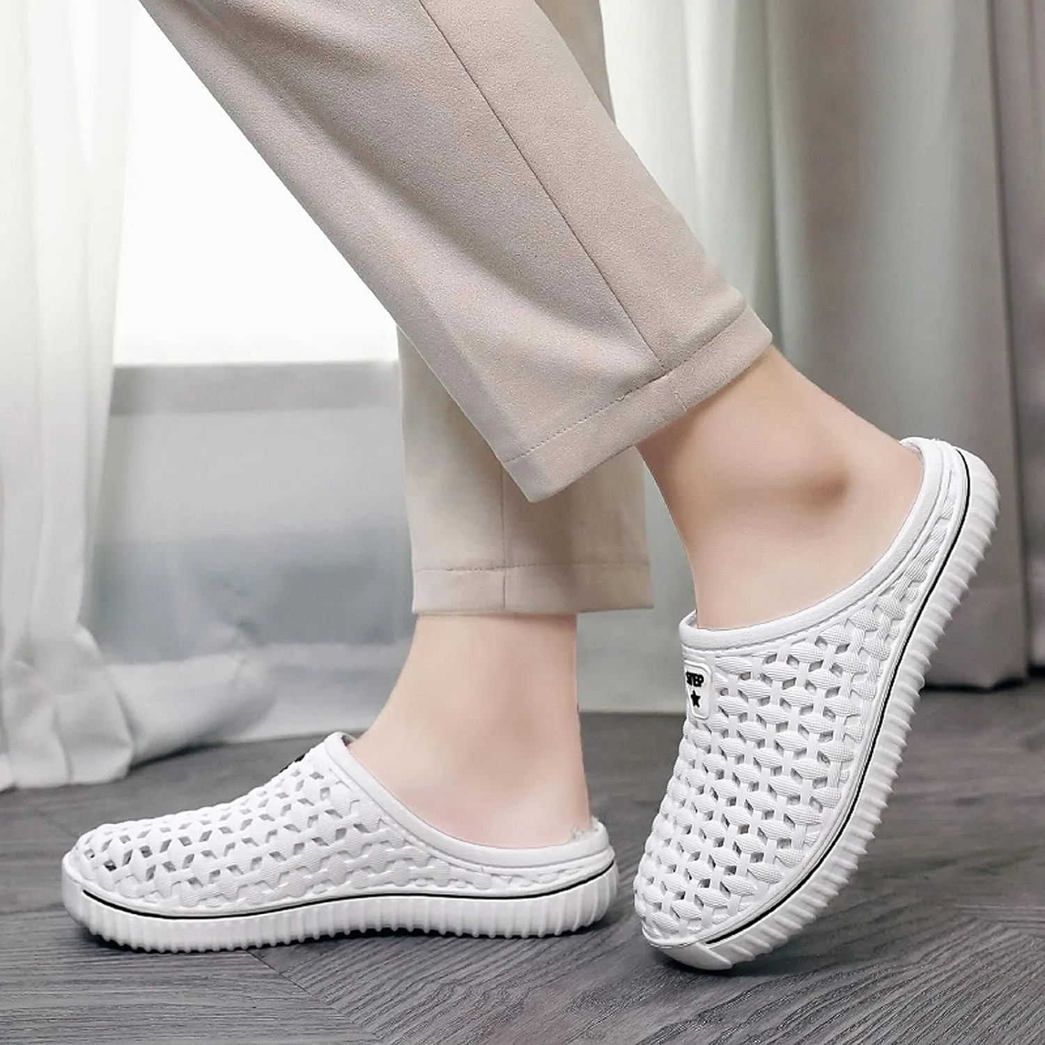 FLIOZY Mens Womens Warm Lined Clog Breathable Mesh House Slippers Winter Slip On Walking Garden Shoes