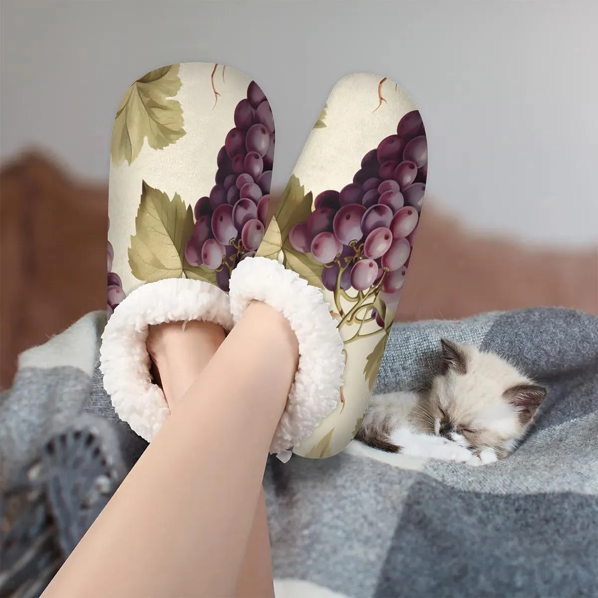 Grapes Purple Rustic Women's Soft Slippers Fuzzy Slip On House Slippers for Winter Bedroom Outdoor with Fleece Lining