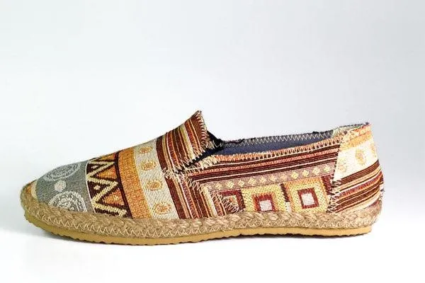 GROUNDING - Aztec Slip Ons