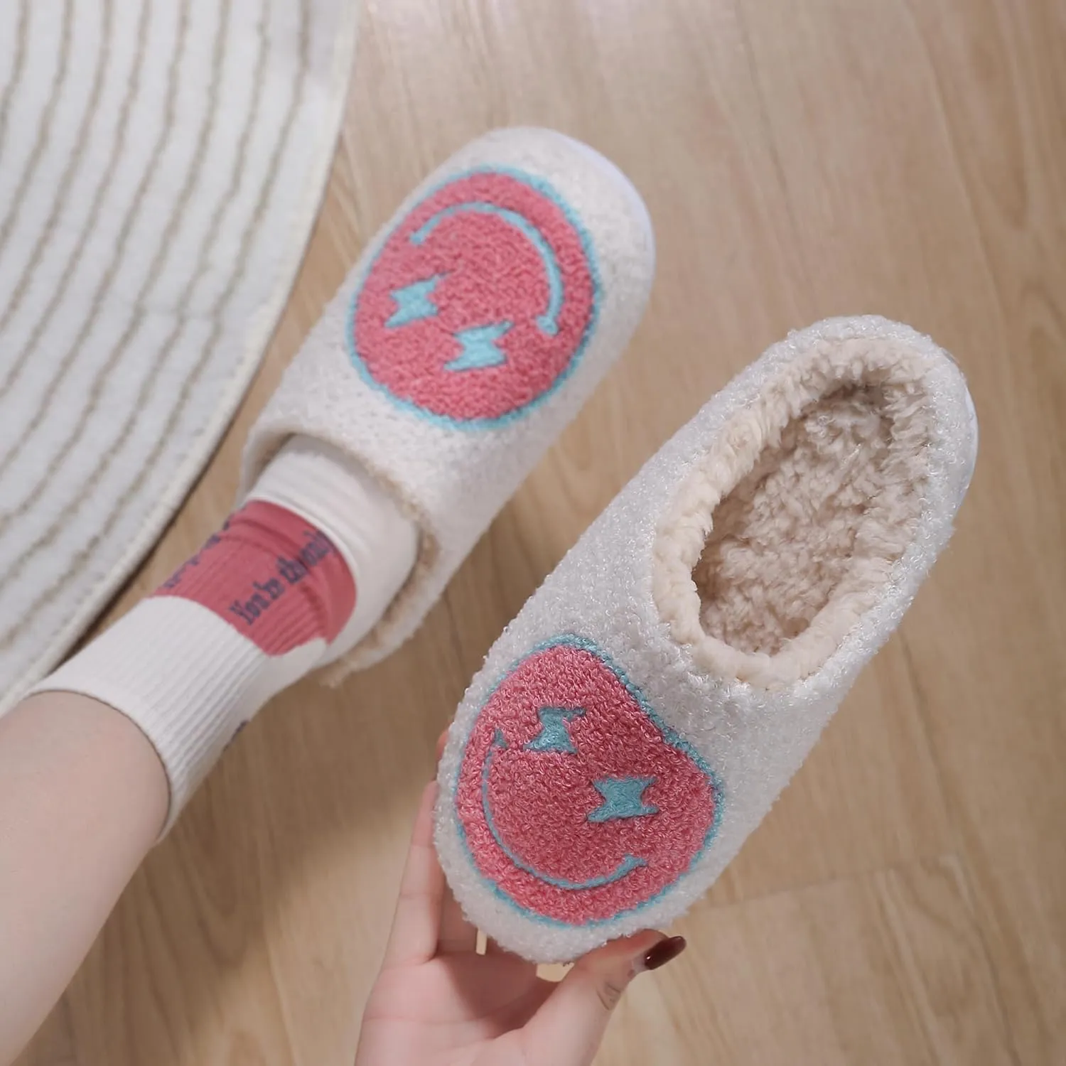 Happy Face Slippers for Women Soft Plush Lightweight Slip-On Slippers House Slippers for Indoor