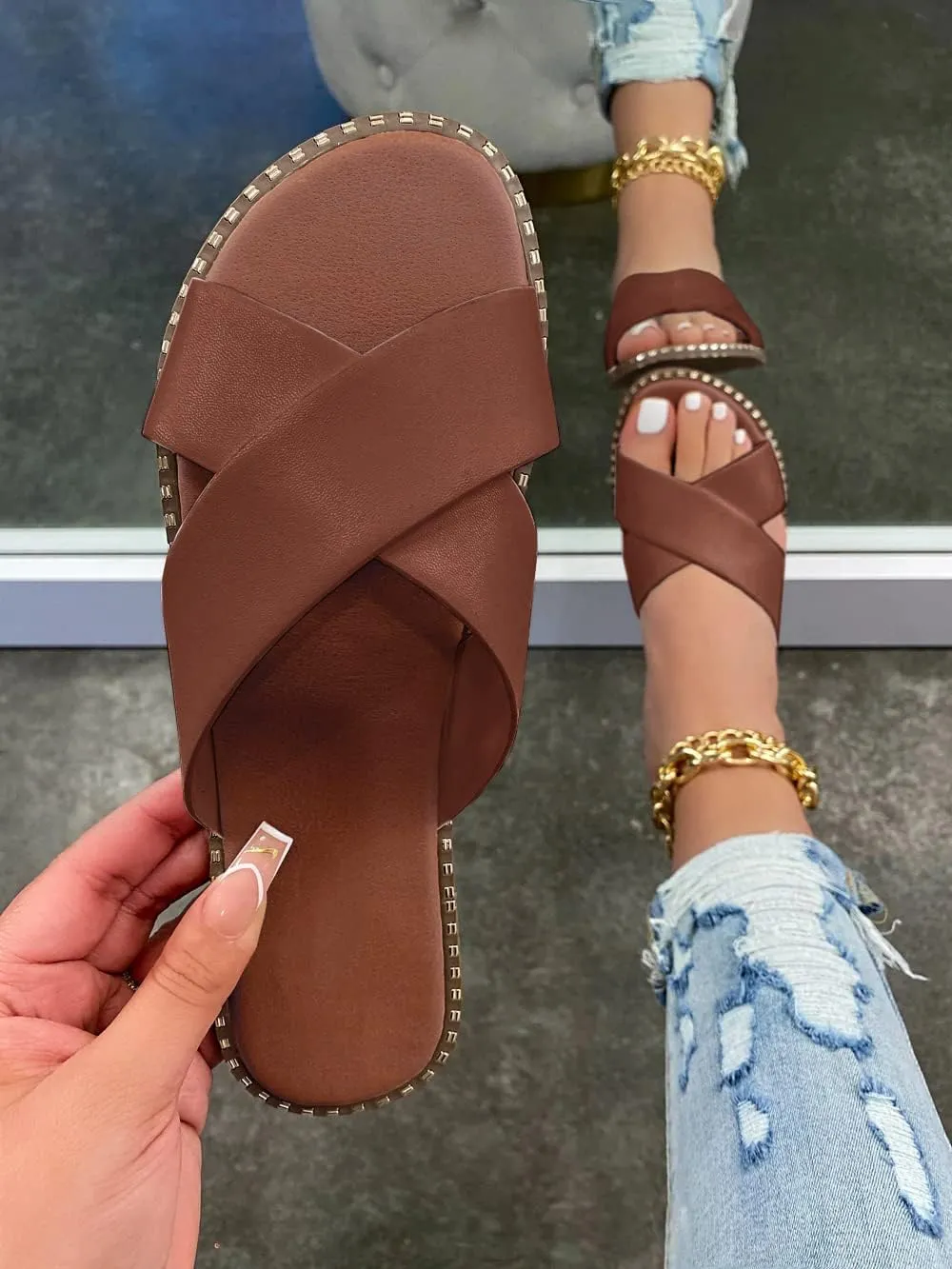 Jeimpoey Womens Studded Flat Sandals Open Toe Slip on Mule Slides Crossed Strap Slipper