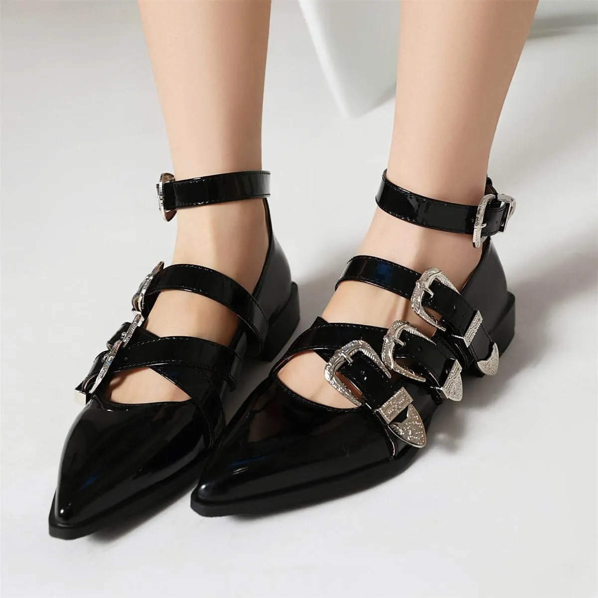 KISSASA Buckle Ballet Flats Pointed Toe Patent Leather Flats with Straps