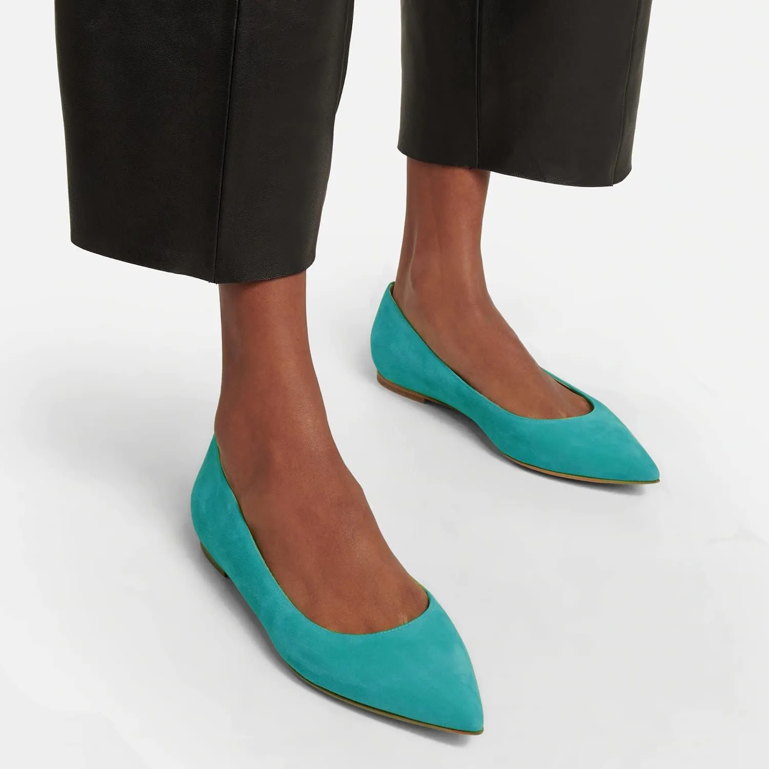 LEHOOR Women Comfortable Ballet Flats Shoes Pointed Closed Toe Slip On Suede Flats Pointy Toe Flat Heel Dress Shoes Spring Comfort Velvet Loafer Flats Casual Club Driver Dress Flats Classic 4-11 M US