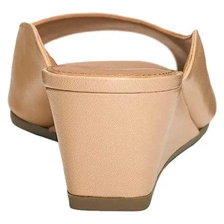 Light Sandal Money-saving Leather Women's Tan Magnet Outstanding Mule Wedge Aerosoles