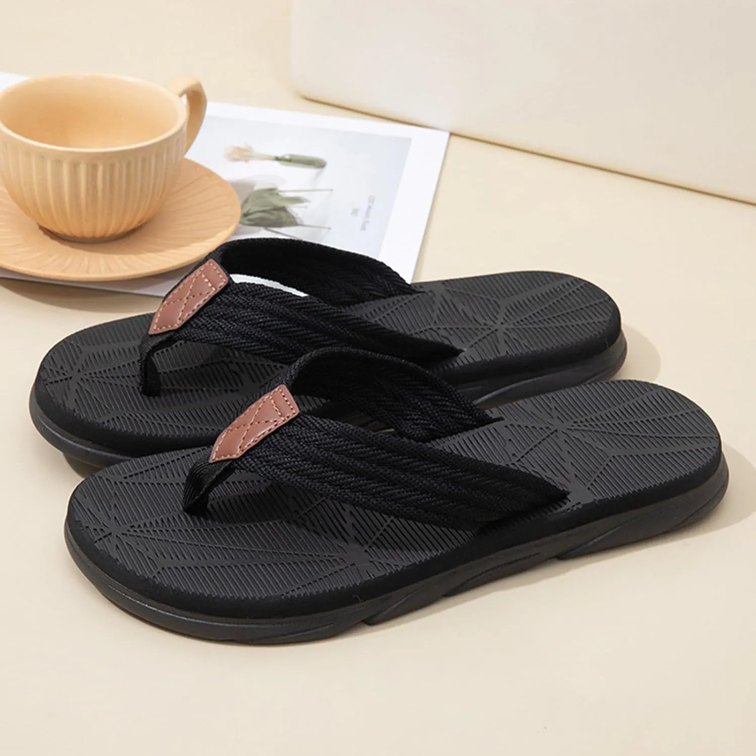 Men's Yoga Mat Flip Flops with Arch Support Comfortable Walking Thong Sandals Slip On Casual Summer Beach Flip Flops
