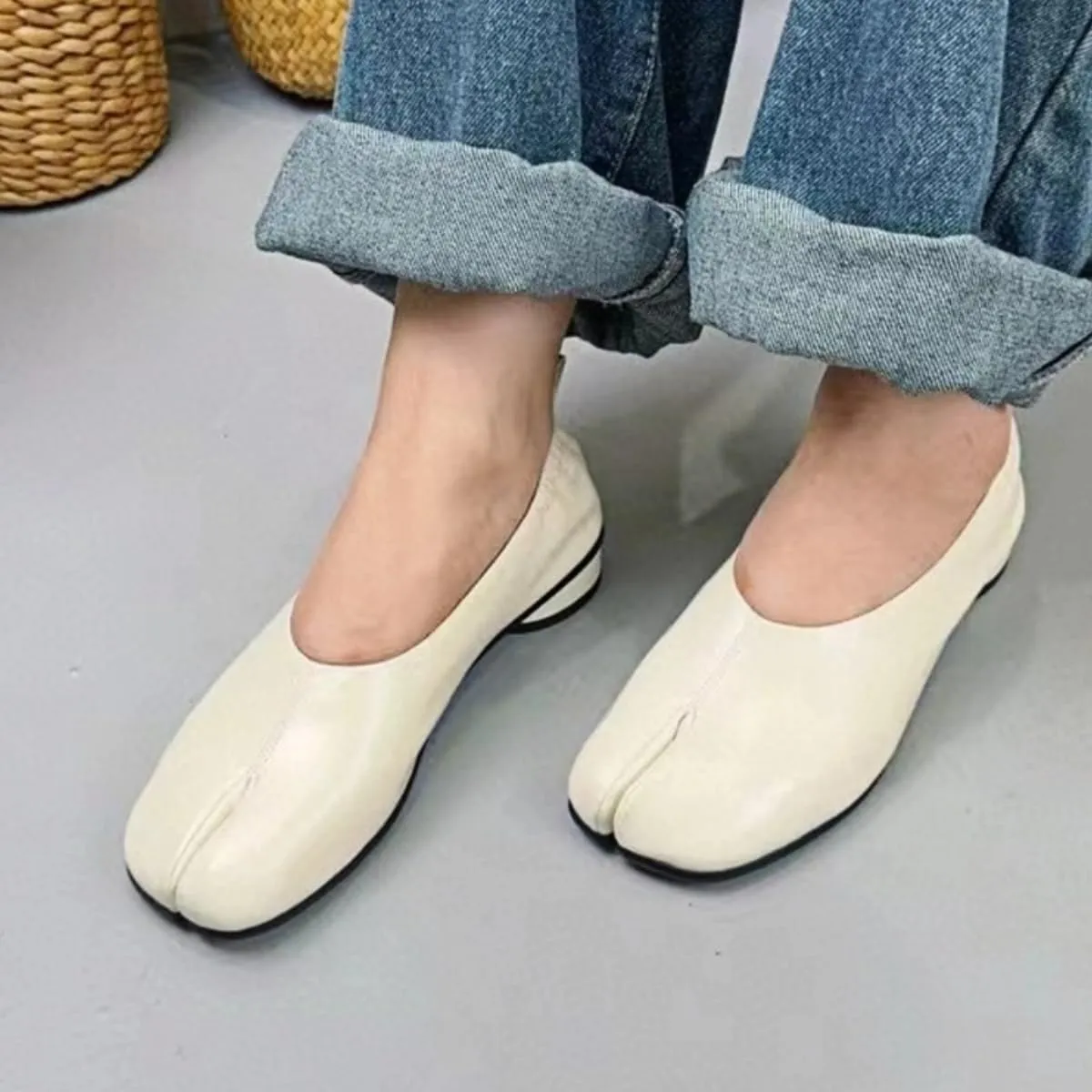 Modern Style Slip-on Tabi Ballet Flats Shoes for Women Genuine Leather Mary Jane Flat Closed Split-Toe Low-Cut Comfort Office Work