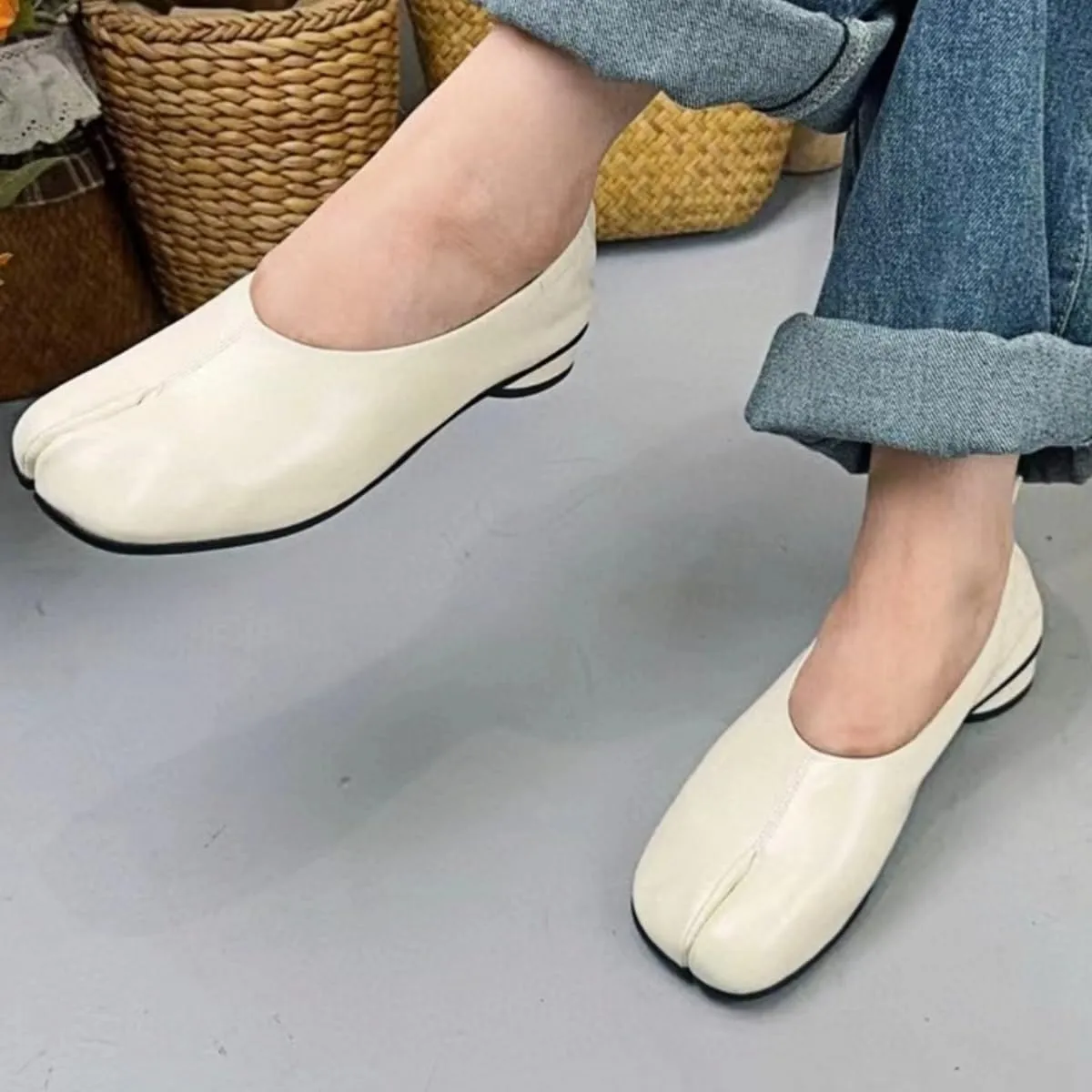 Modern Style Slip-on Tabi Ballet Flats Shoes for Women Genuine Leather Mary Jane Flat Closed Split-Toe Low-Cut Comfort Office Work