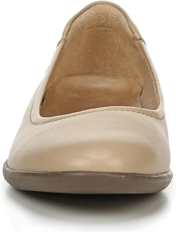 Naturalizer Women's Flexy Round Toe Ballet Flat