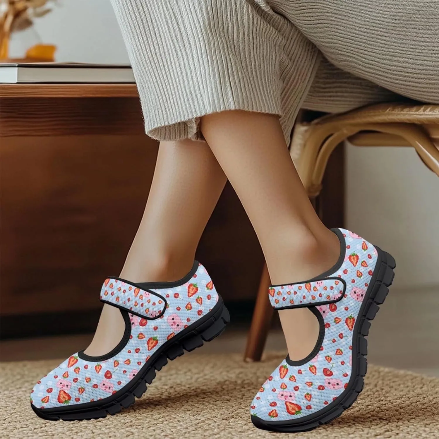 Pig Design Slip On Womens Shoes Casual Comfortable Sneakers Breathable Magic Sticker Convenient Wear Shoes