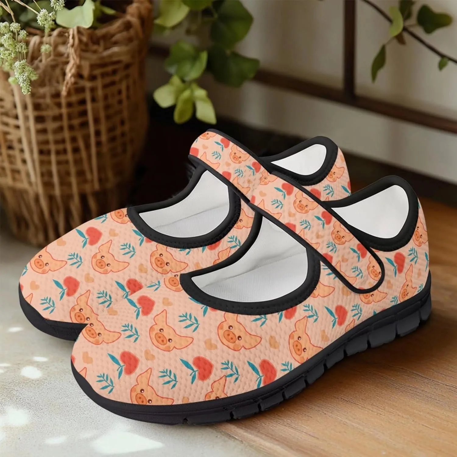 Pig Design Slip On Womens Shoes Casual Comfortable Sneakers Breathable Magic Sticker Convenient Wear Shoes