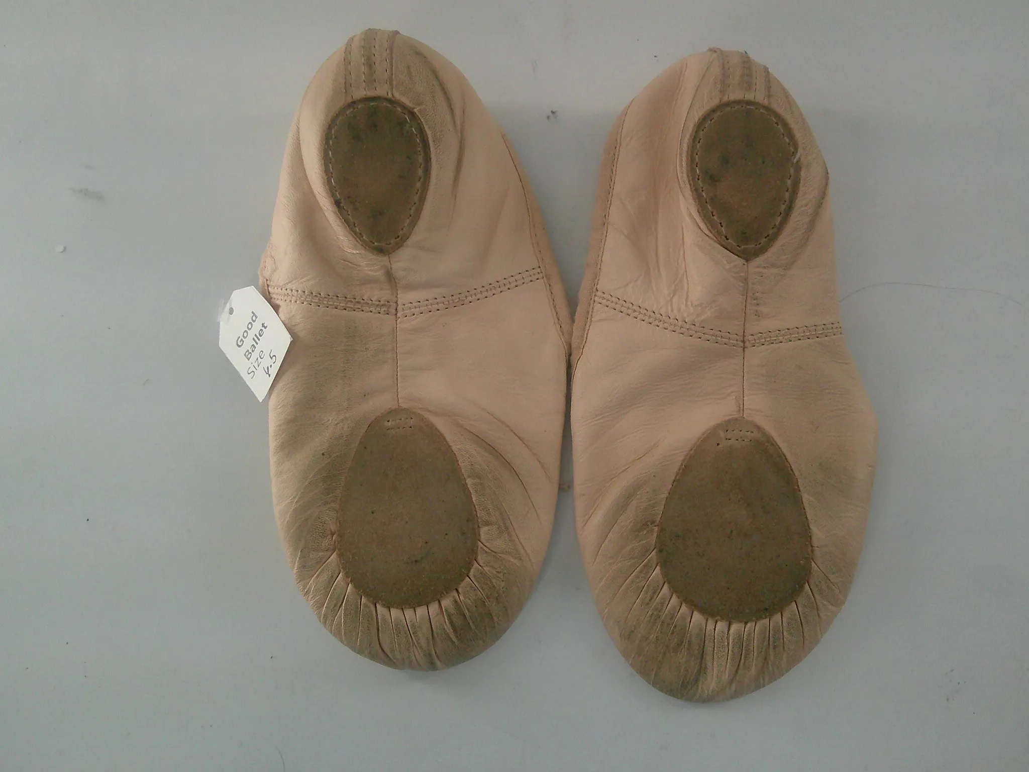 Pre-Owned Ballet Shoes Capezio Womens 6.5M  Leather  Split Sole