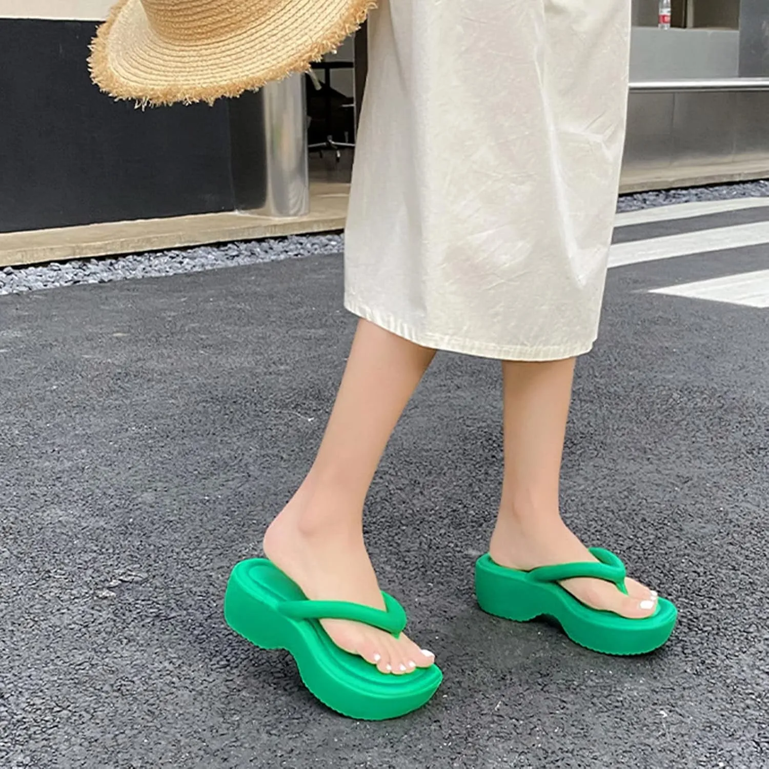 SALIGNA Women's Platform Flip Flop with Arch Support Casual Comfortable Wedge Flip-Flops Summer Beach Sandals Thong Slippers