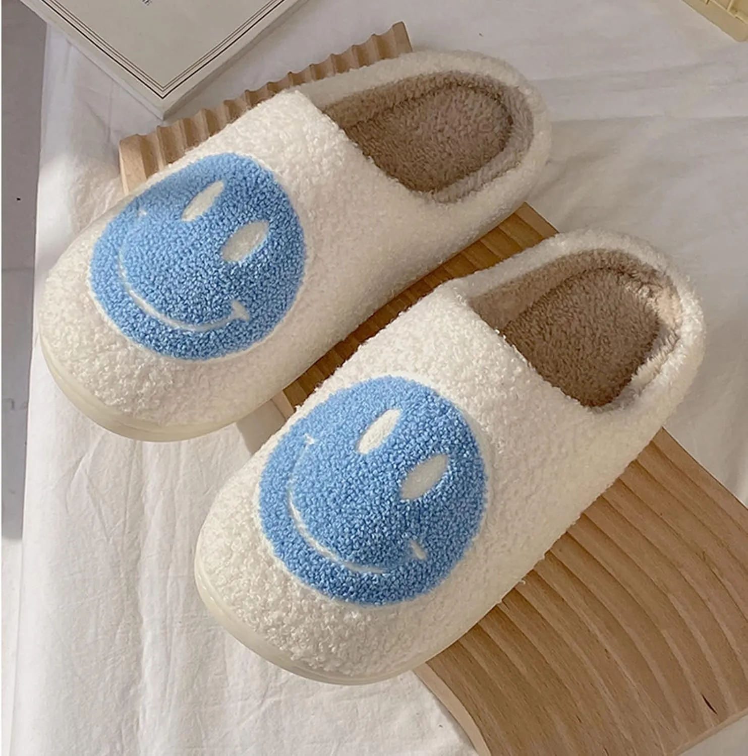 Smile Face Slippers for Women - Soft Plush Retro Preppy Slip-on Comfortable Indoor/Outdoor Shoes