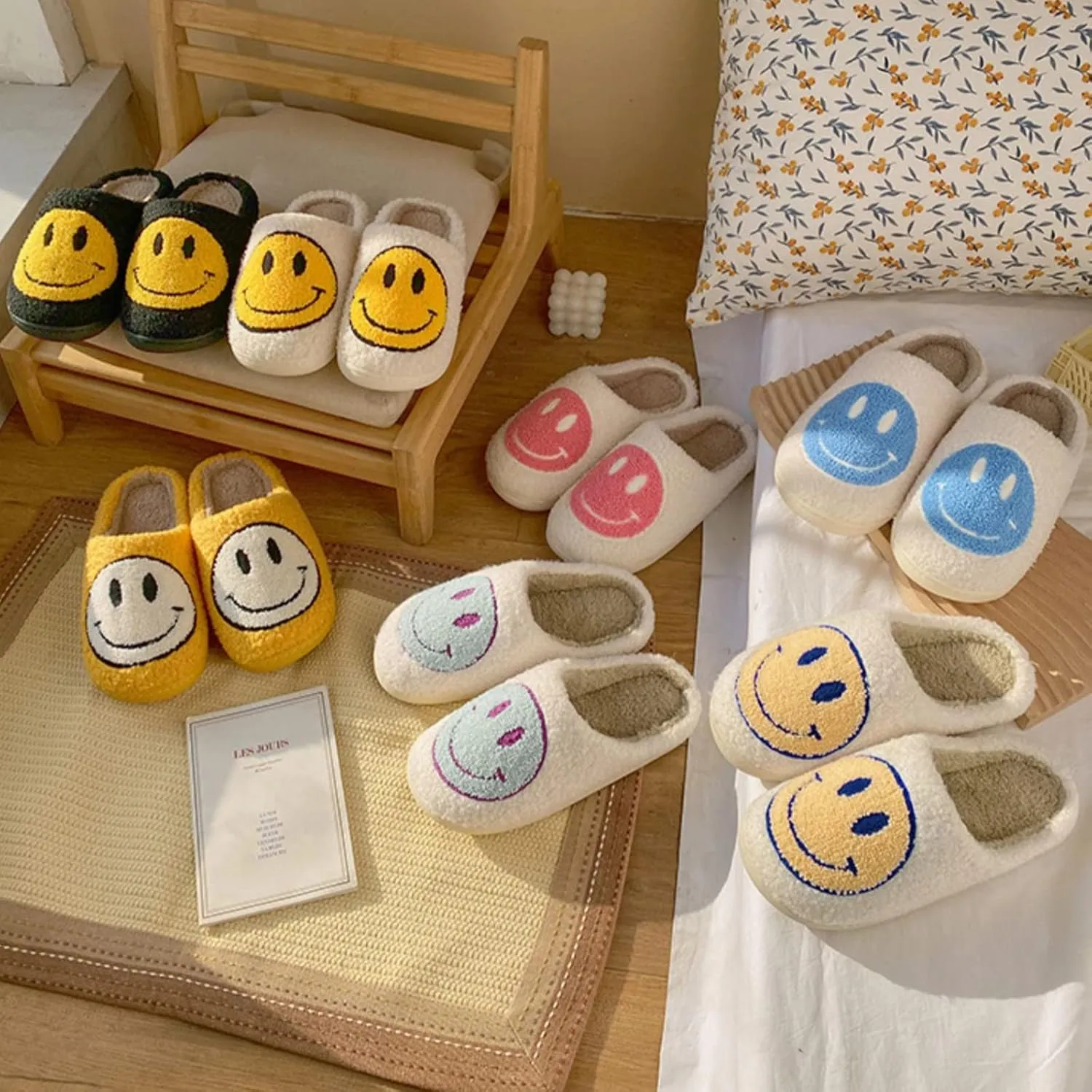 Smile Face Slippers for Women - Soft Plush Retro Preppy Slip-on Comfortable Indoor/Outdoor Shoes