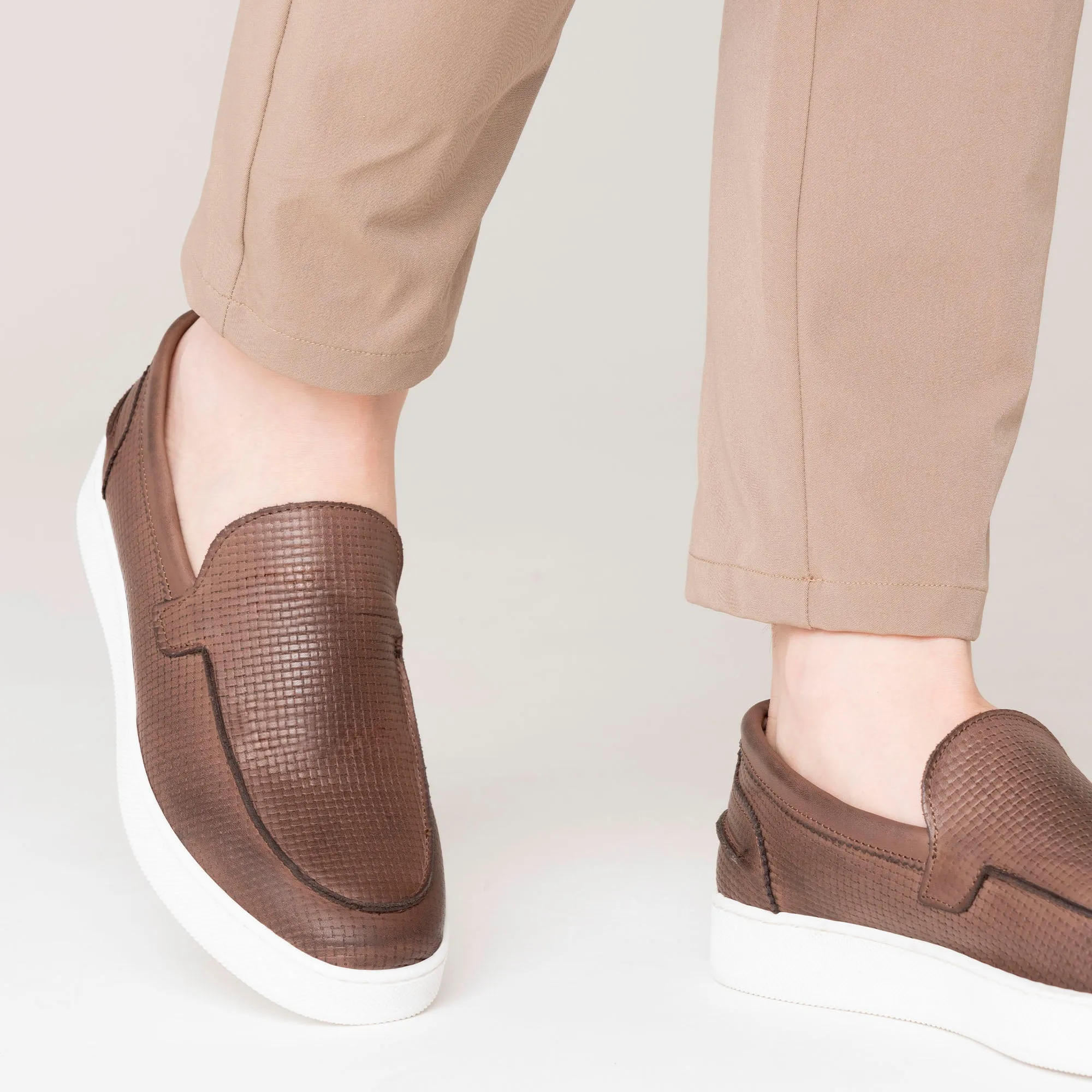 Soft in pelle slip on uomo