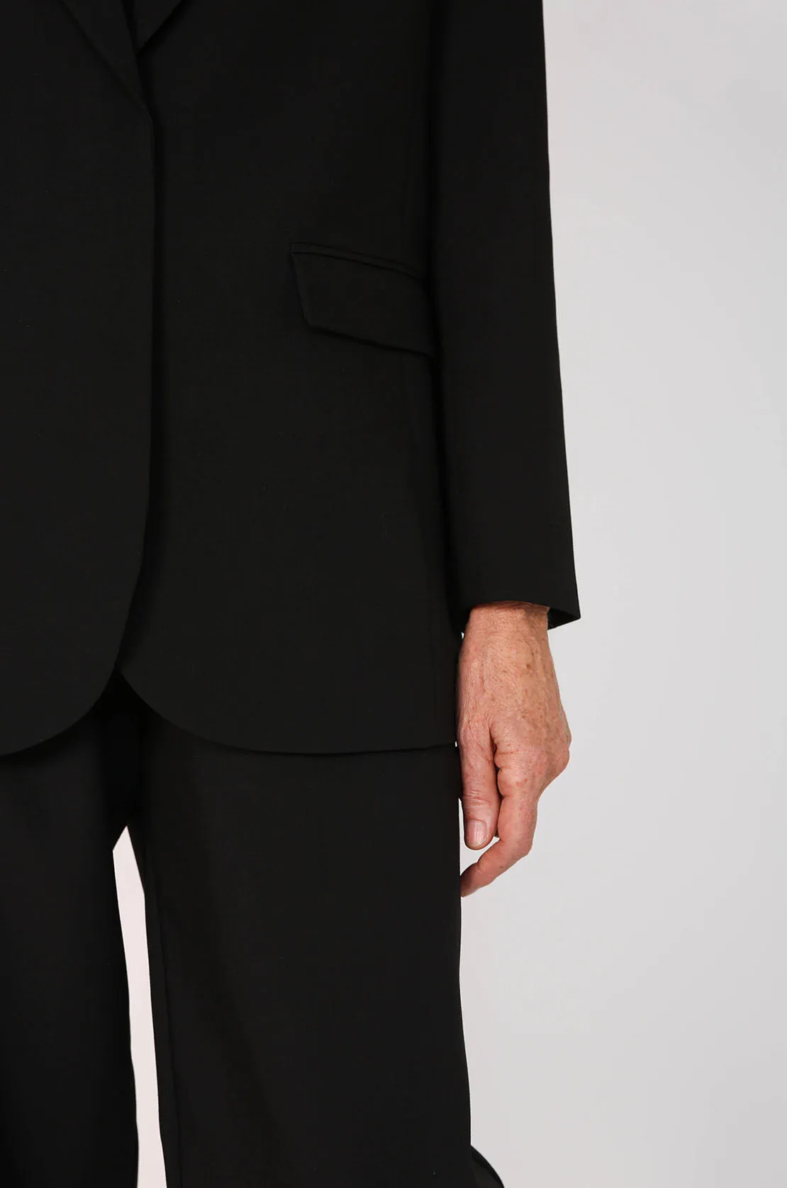solvent blazer / black