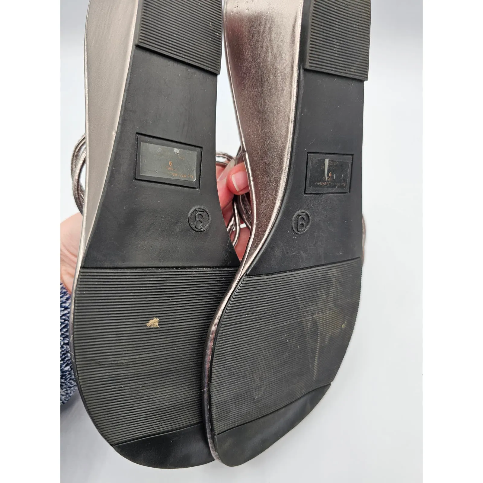 Sun Dance Womens Sz 9 Slip On Flip Flop Wedge Sandals Silver Bronze