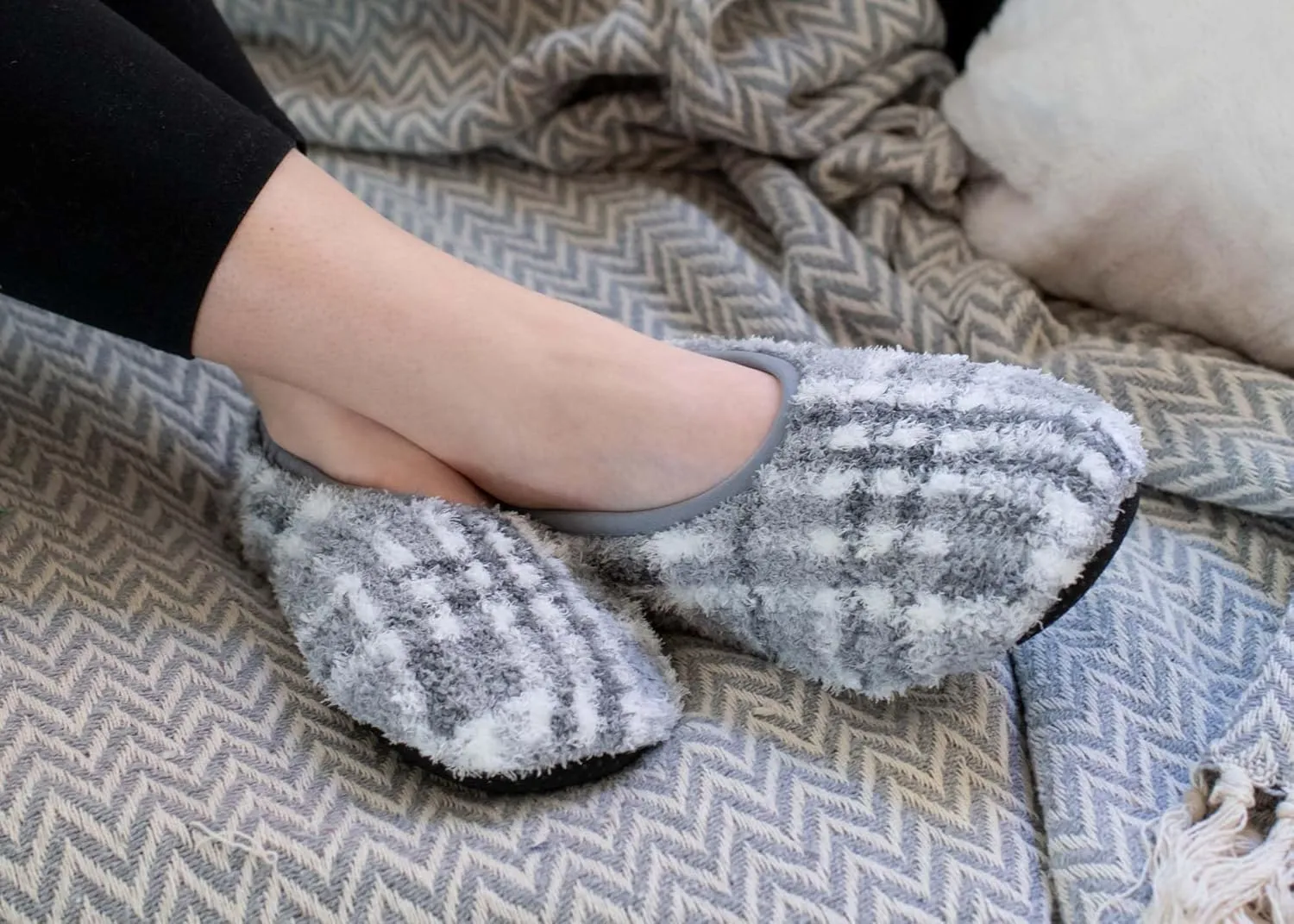Super Soft Slip Resistant Women's Slippers