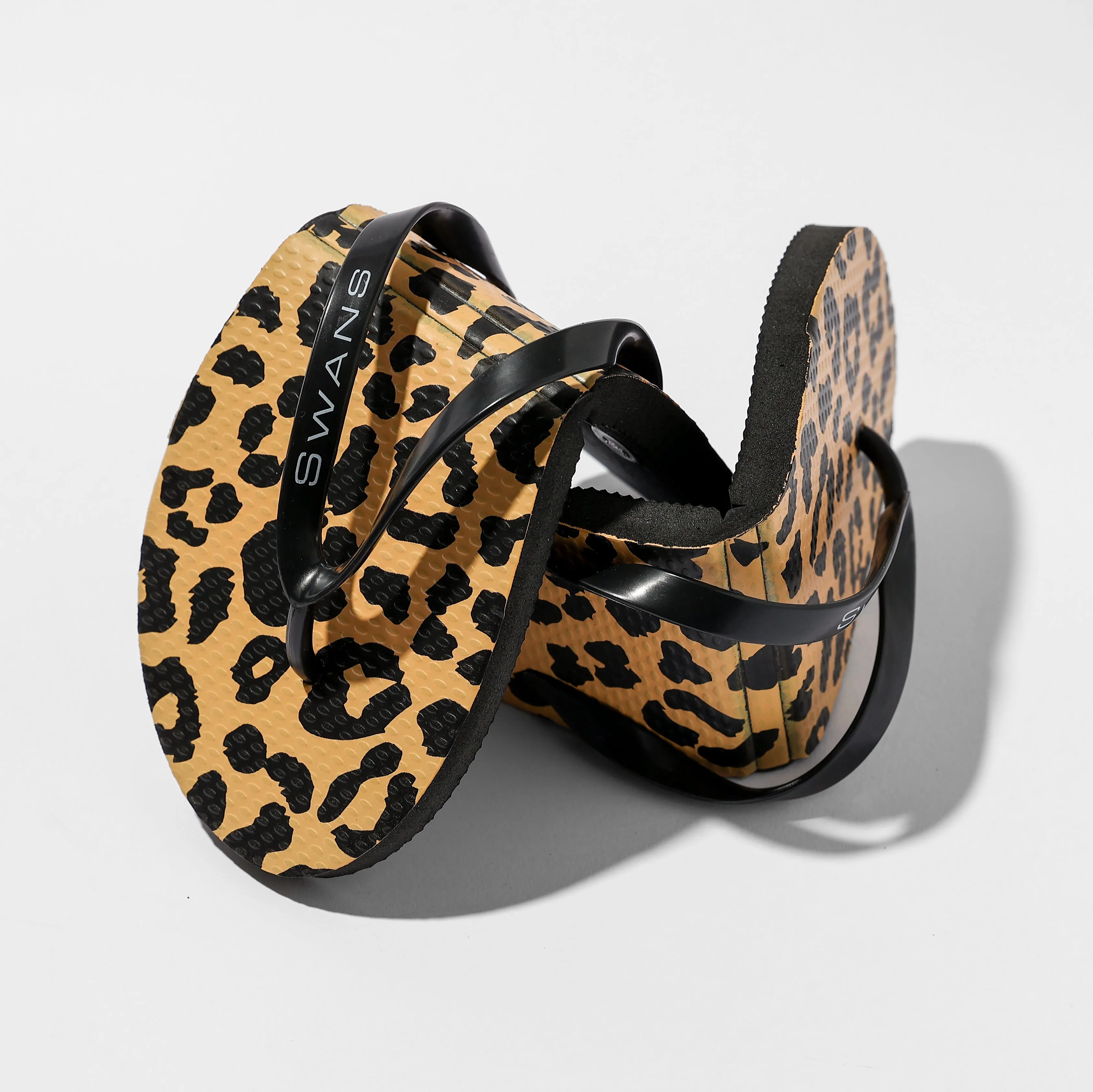 SWANS FOLDABLE FLIP FLOP- LEOPARD