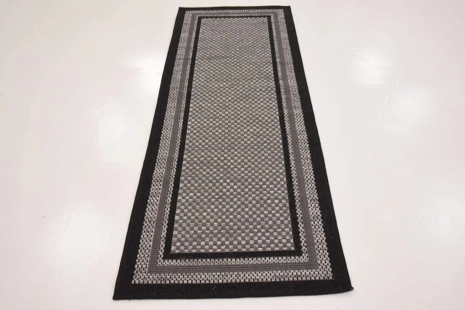 Unique Loom Outdoor Border Collection Area Rug - Multi Border (2' 2" x 6' 1" Runner, Gray/ Black)