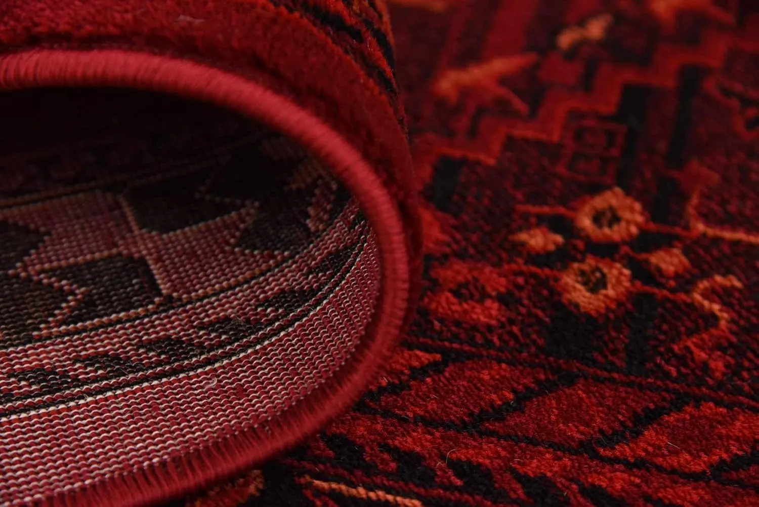 Unique Loom Tekke Collection Area Rug - Sheibani (5' 3" x 8' Rectangle, Red/ Black)