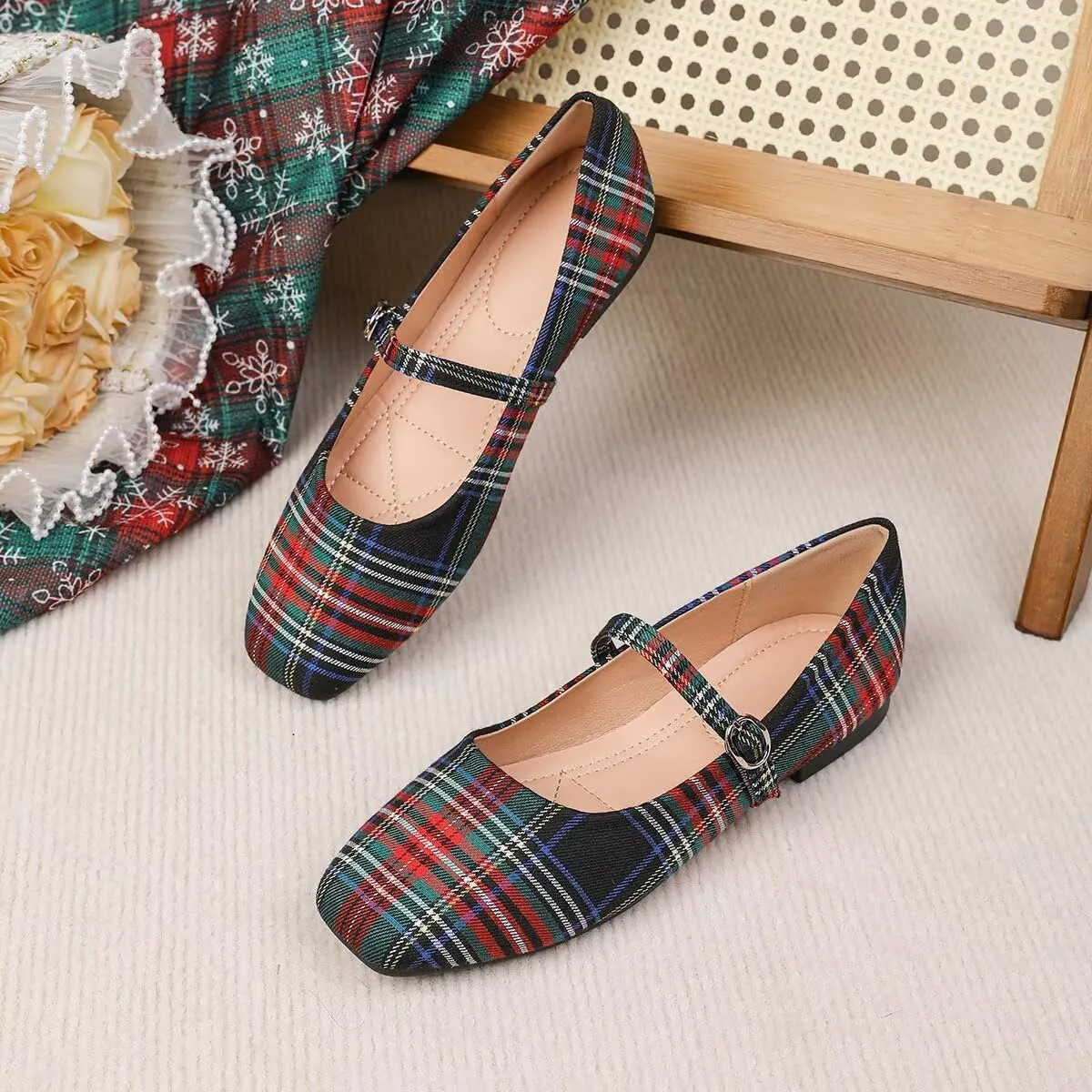 Women Mary Jane Flat Shoes Soft Patent Leather Square Toe Adjustable Buckle Strap Casual Ballet Dance Shoes