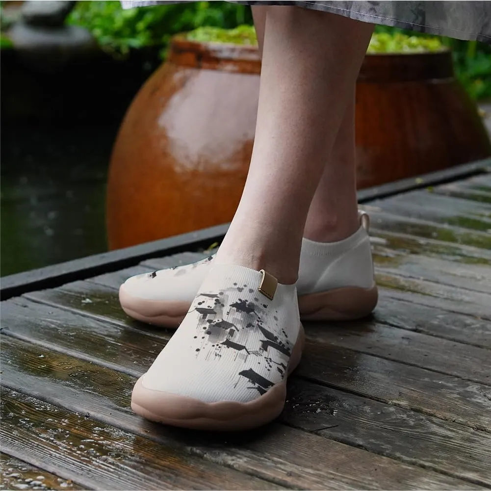 Women's Comfort Soft Walking Shoes Slip On Sneakers Knitted Art Painted Casual Loafers