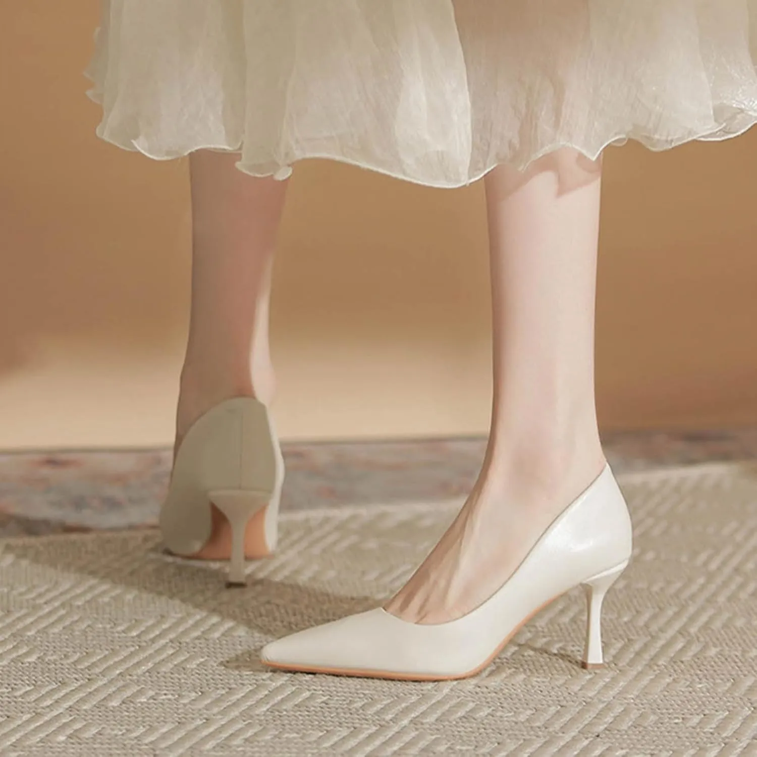 Women's Leather Slip On Kitten Heel Pumps Fashion Pointed Toe Mid Heels Business Work Office Dress Shoes Daily Breathable Non-Slip Pumps