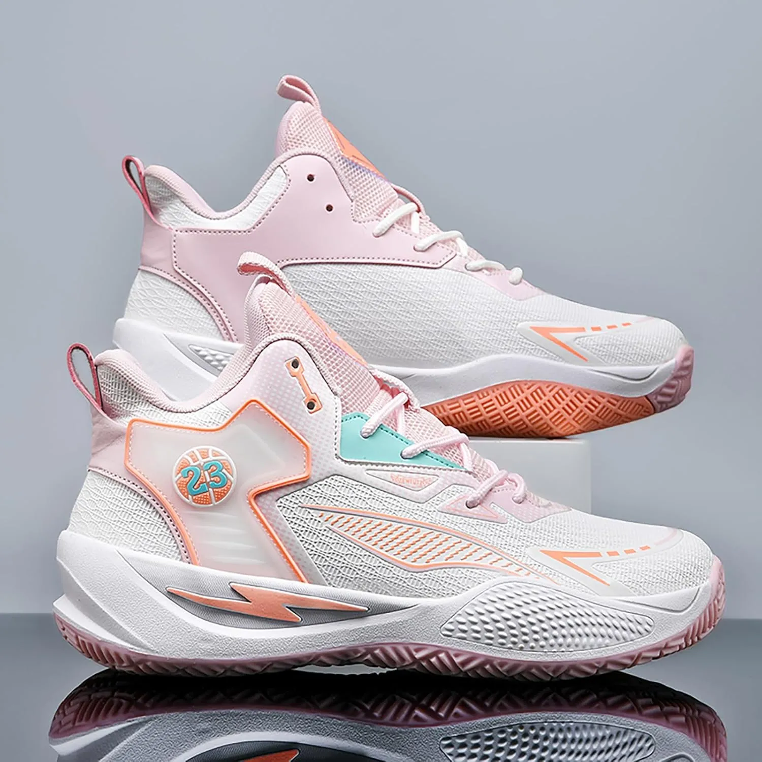 Women's Men's High-Top Basketball Shoes Breathable Anti-Slip and Wear-Resistant Soles Running Shoes Graffiti Design Fashionable Sports Shoes