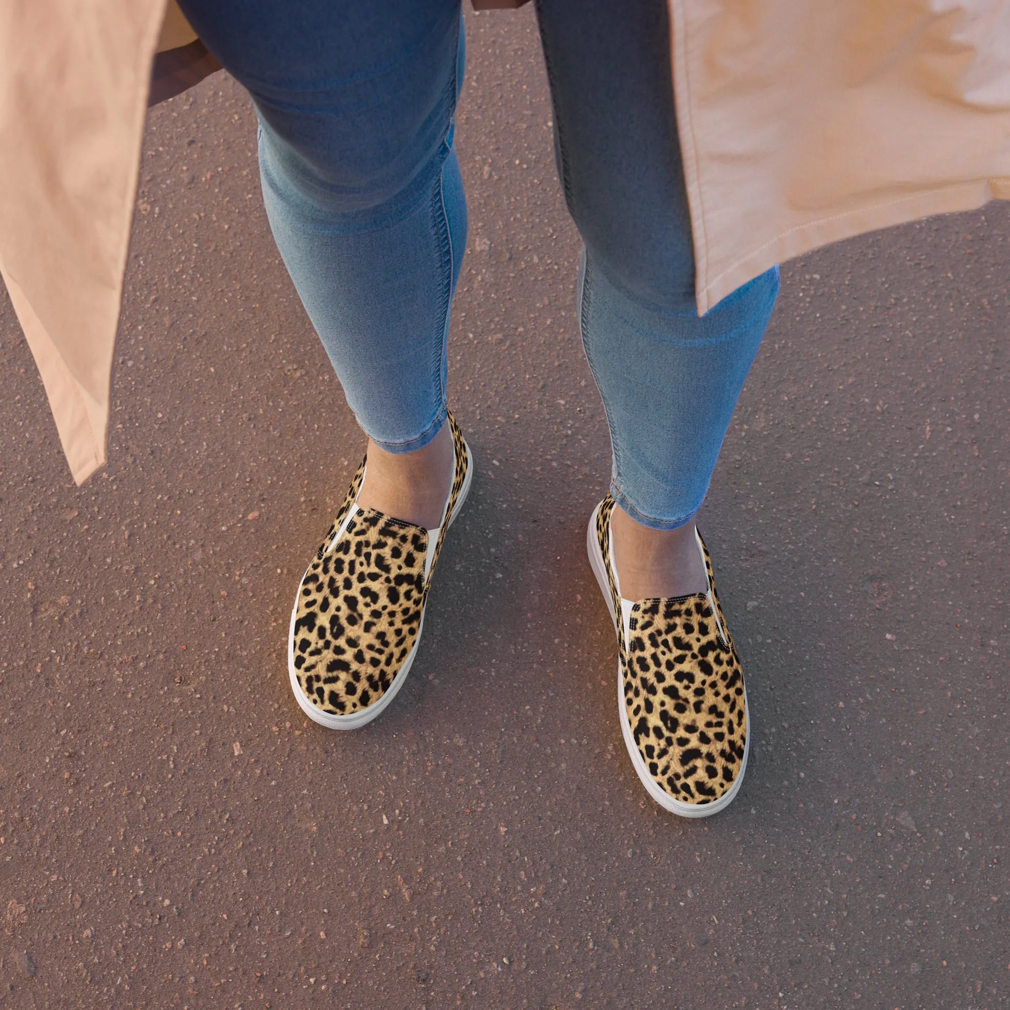 Women’s slip-on canvas shoes - Leopard SG003