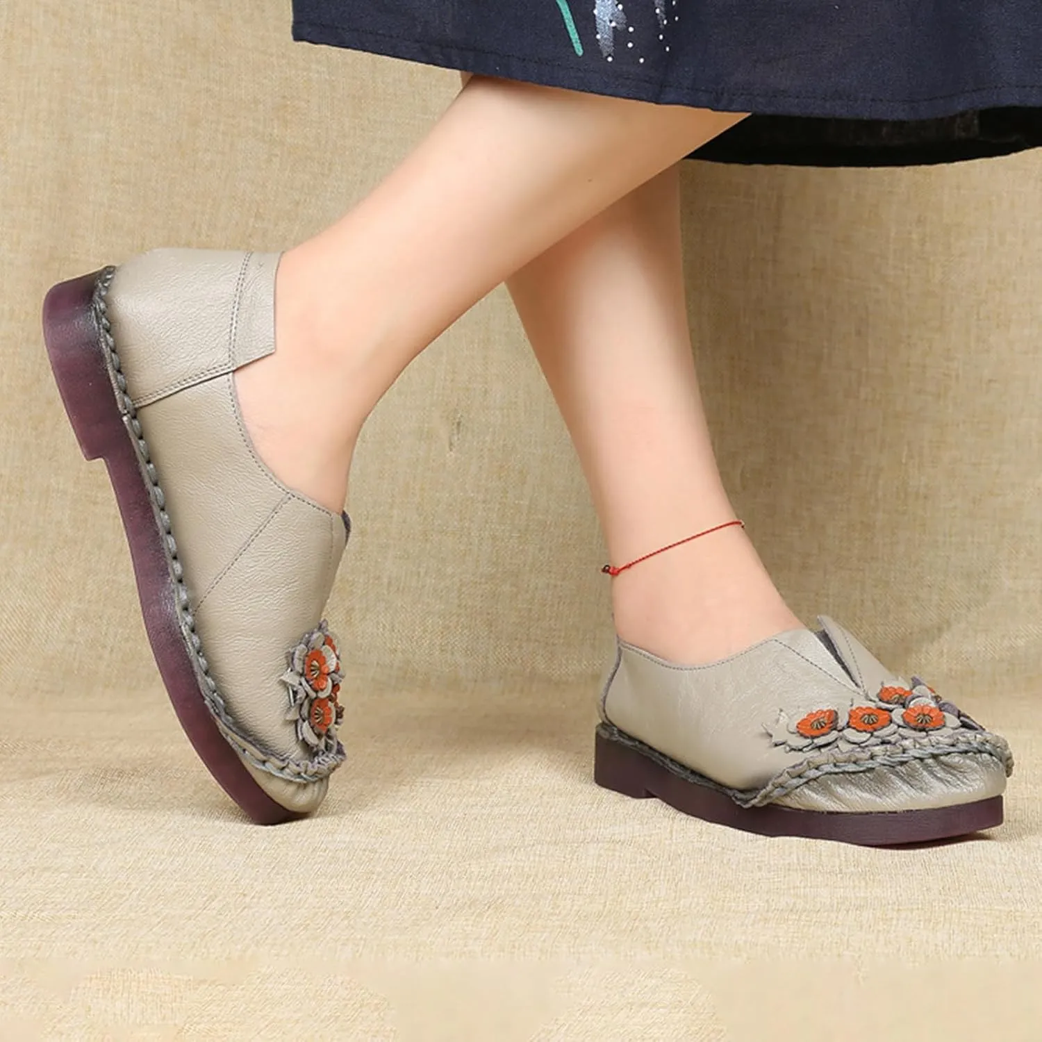 Women's Slip On Leather Casual Dress Shoes,Comfort Vintage Handmade Flowers Cut Non-slip Ox Soft Sole Walking Loafers