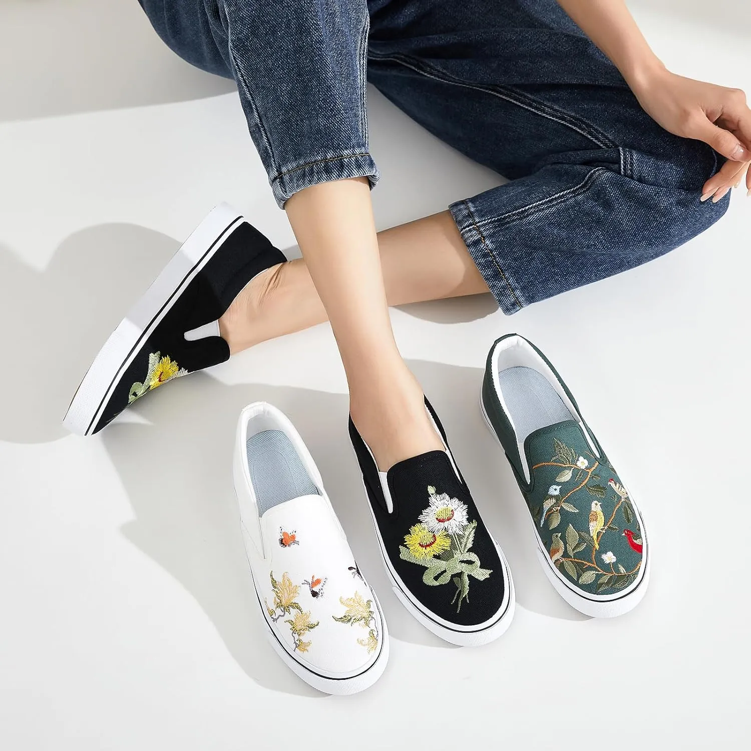 Women's Slip on Shoes Canvas Sneakers Loafers Non Slip Shoes Low Top Casual Shoes