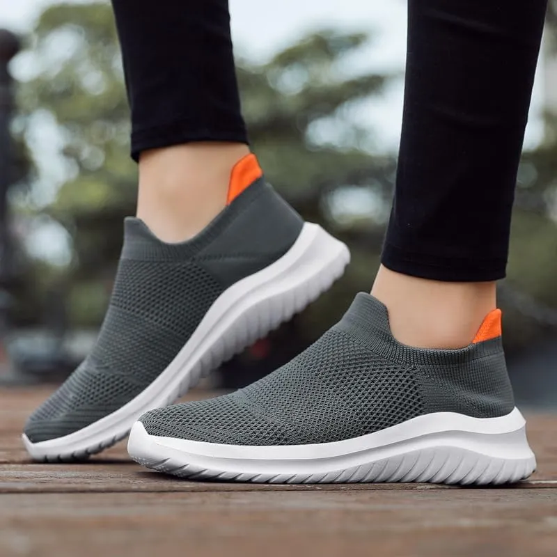 Women's Slip On Sneakers Women, Non Slip Work Shoes Comfortable Lightweight Breathable Casual Shoes for Walking Travel Work
