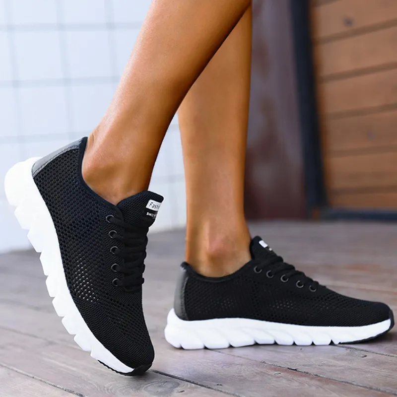 Womens Slip On Walking Shoes Non Slip Running Shoes Breathable Lightweight Gym Sneakers