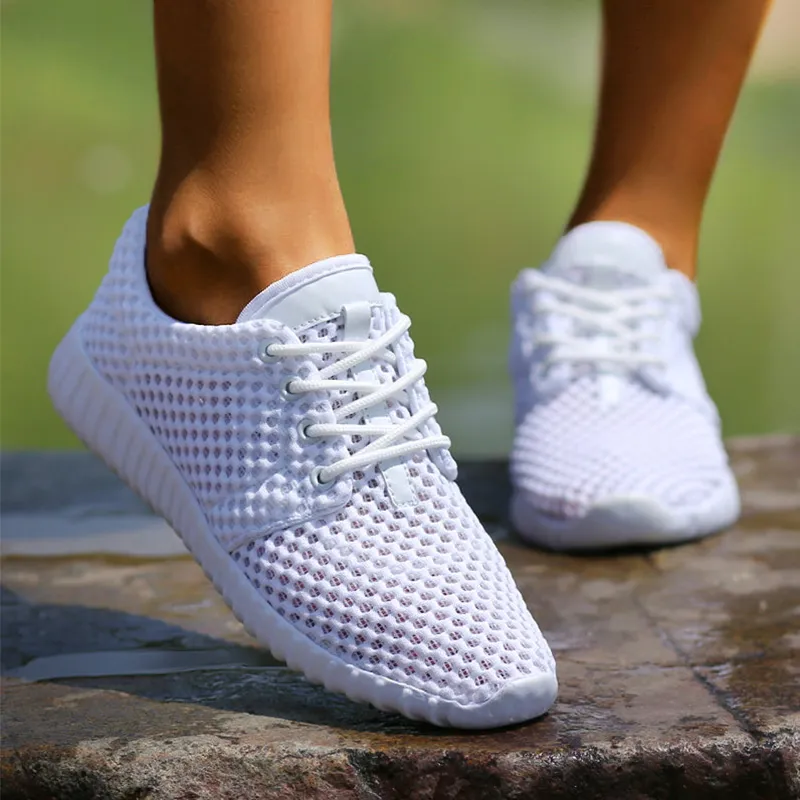 Womens Slip On Walking Shoes Non Slip Running Shoes Breathable Lightweight Gym Sneakers